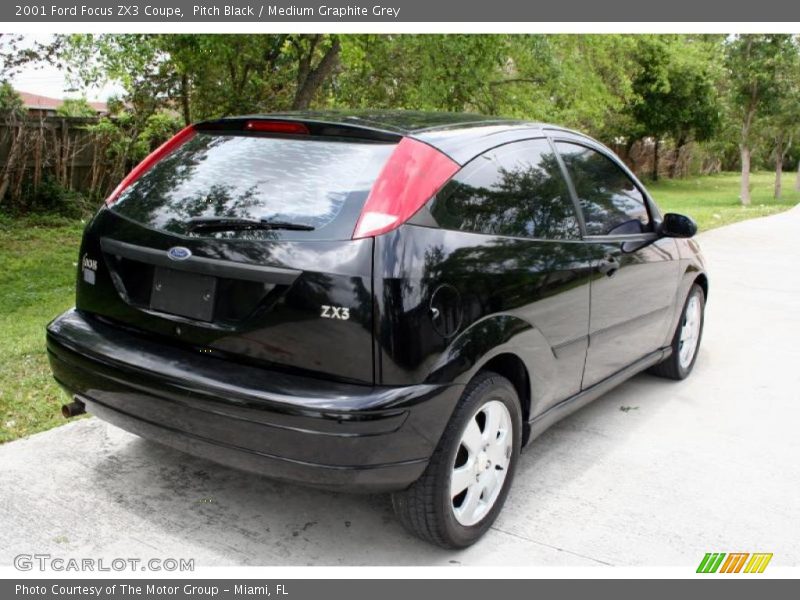 Pitch Black / Medium Graphite Grey 2001 Ford Focus ZX3 Coupe