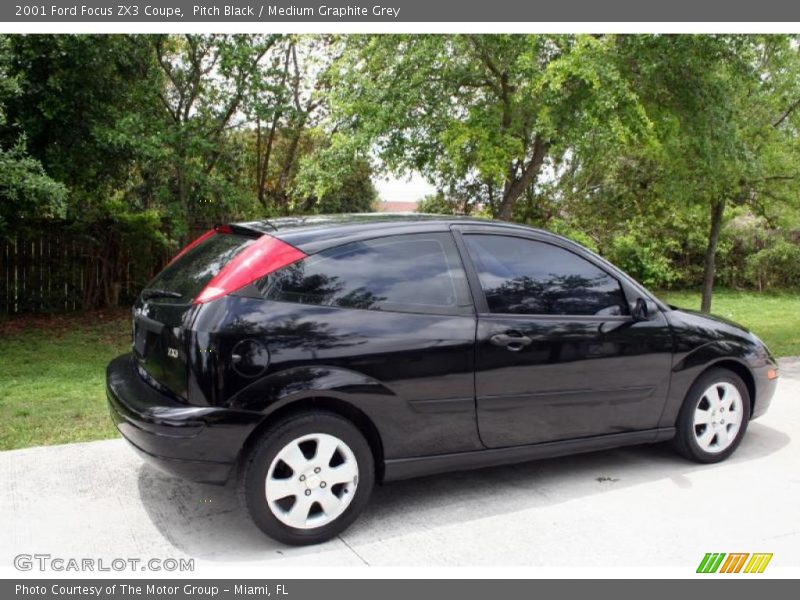 Pitch Black / Medium Graphite Grey 2001 Ford Focus ZX3 Coupe