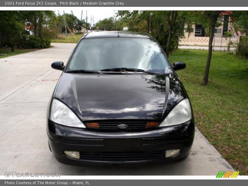 Pitch Black / Medium Graphite Grey 2001 Ford Focus ZX3 Coupe