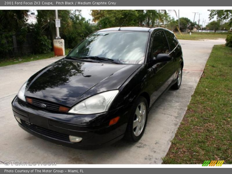 Pitch Black / Medium Graphite Grey 2001 Ford Focus ZX3 Coupe