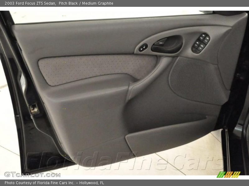 Pitch Black / Medium Graphite 2003 Ford Focus ZTS Sedan