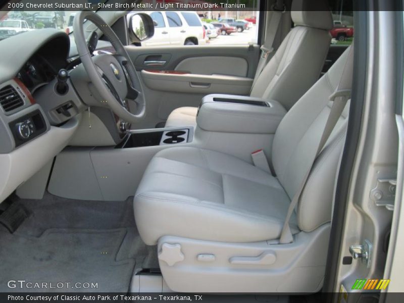 Silver Birch Metallic / Light Titanium/Dark Titanium 2009 Chevrolet Suburban LT