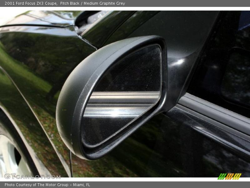 Pitch Black / Medium Graphite Grey 2001 Ford Focus ZX3 Coupe