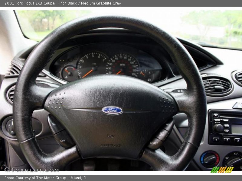 Pitch Black / Medium Graphite Grey 2001 Ford Focus ZX3 Coupe