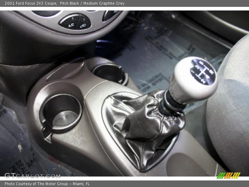 Pitch Black / Medium Graphite Grey 2001 Ford Focus ZX3 Coupe