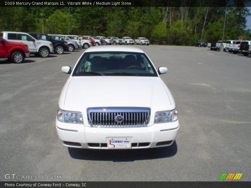 Vibrant White / Medium Light Stone 2009 Mercury Grand Marquis LS