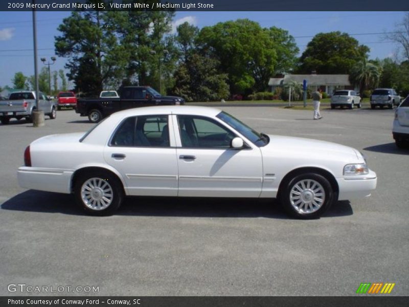 Vibrant White / Medium Light Stone 2009 Mercury Grand Marquis LS