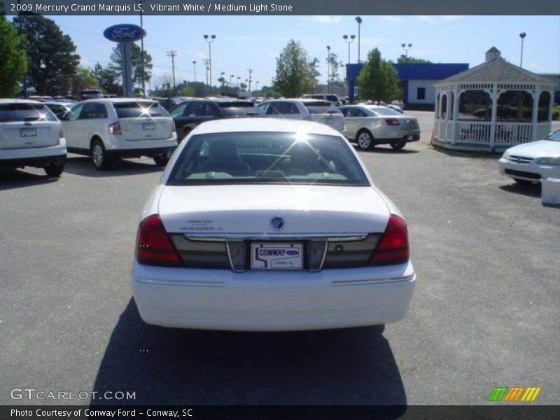 Vibrant White / Medium Light Stone 2009 Mercury Grand Marquis LS