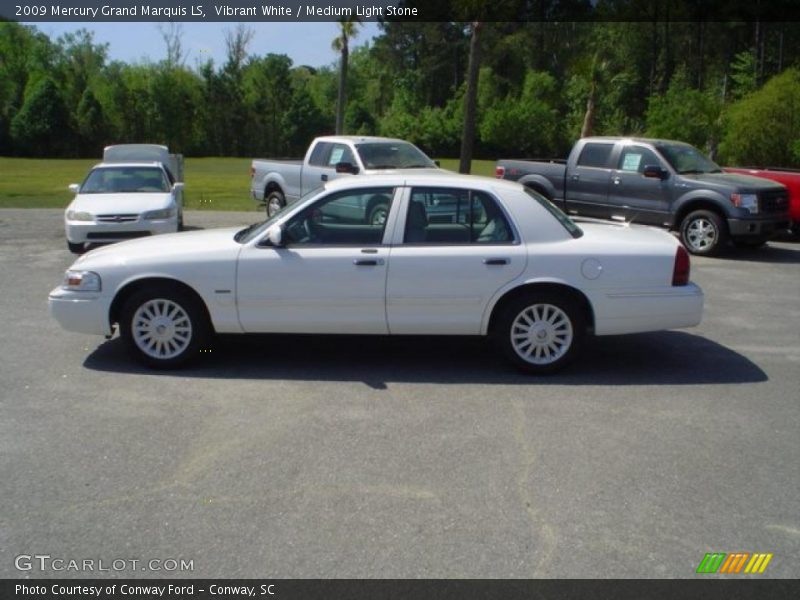 Vibrant White / Medium Light Stone 2009 Mercury Grand Marquis LS