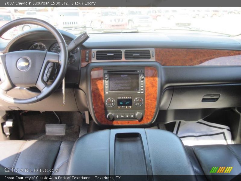 Black / Ebony 2007 Chevrolet Suburban 1500 LTZ