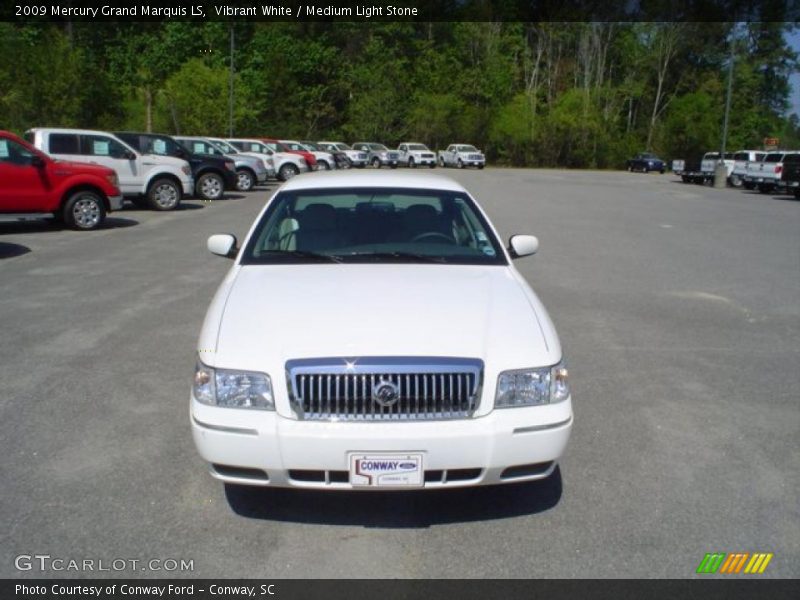 Vibrant White / Medium Light Stone 2009 Mercury Grand Marquis LS