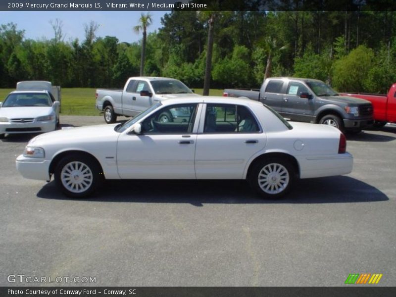 Vibrant White / Medium Light Stone 2009 Mercury Grand Marquis LS