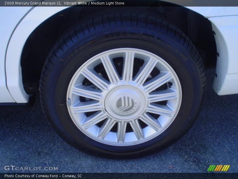 Vibrant White / Medium Light Stone 2009 Mercury Grand Marquis LS