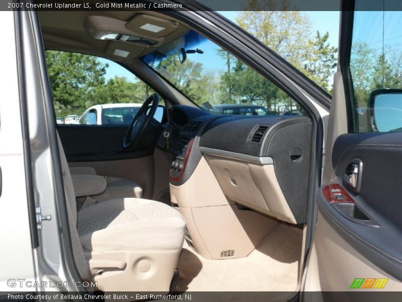Gold Mist Metallic / Cashmere 2007 Chevrolet Uplander LS