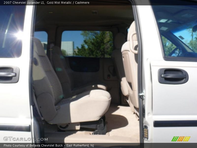 Gold Mist Metallic / Cashmere 2007 Chevrolet Uplander LS