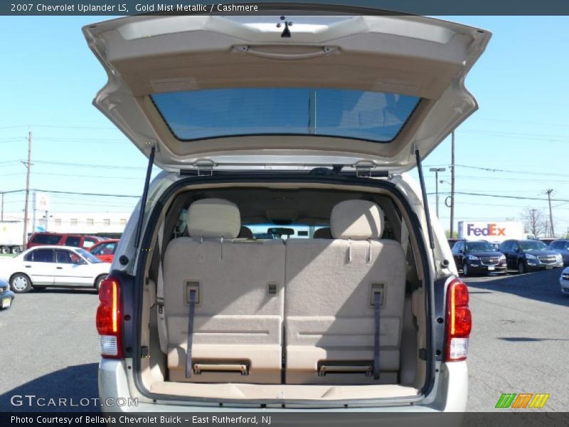 Gold Mist Metallic / Cashmere 2007 Chevrolet Uplander LS