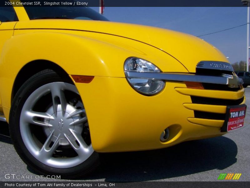 Slingshot Yellow / Ebony 2004 Chevrolet SSR