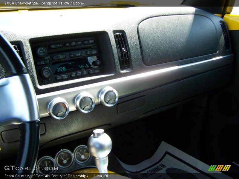 Slingshot Yellow / Ebony 2004 Chevrolet SSR