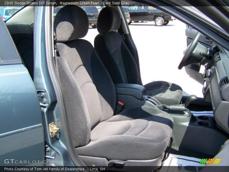 Magnesium Green Pearl / Dark Slate Gray 2005 Dodge Stratus SXT Sedan