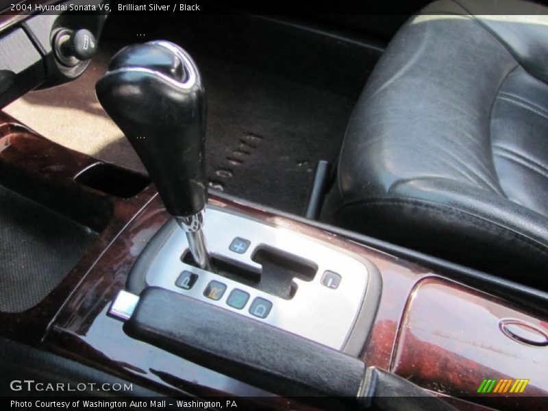 Brilliant Silver / Black 2004 Hyundai Sonata V6