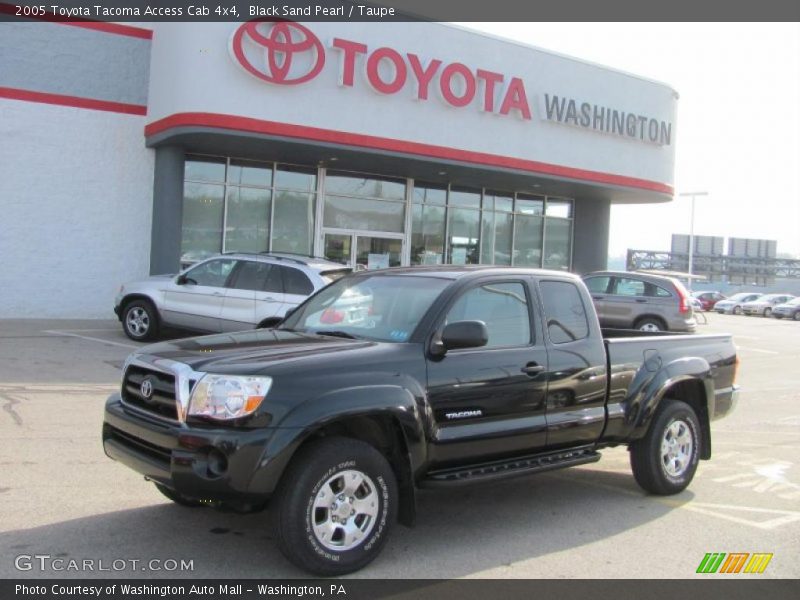 Black Sand Pearl / Taupe 2005 Toyota Tacoma Access Cab 4x4