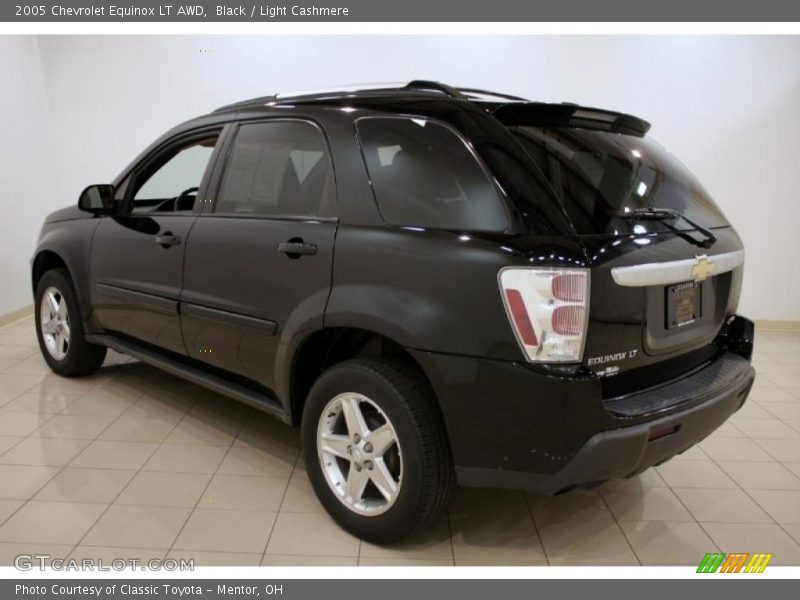 Black / Light Cashmere 2005 Chevrolet Equinox LT AWD