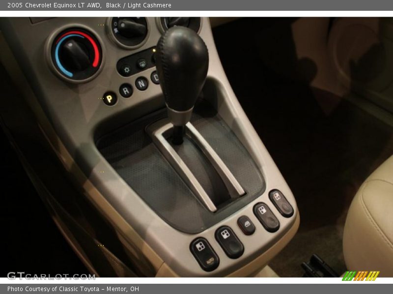 Black / Light Cashmere 2005 Chevrolet Equinox LT AWD