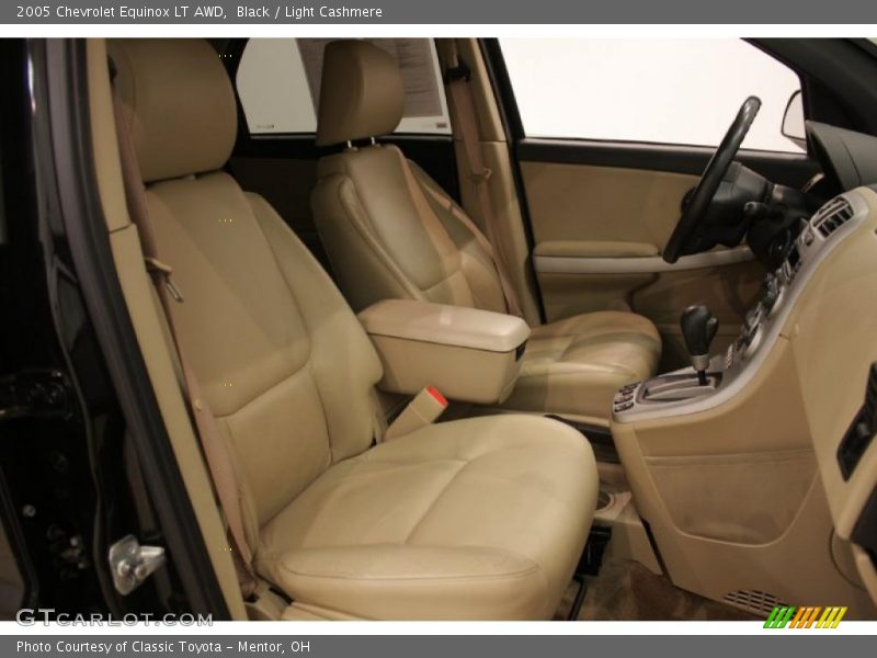 Black / Light Cashmere 2005 Chevrolet Equinox LT AWD