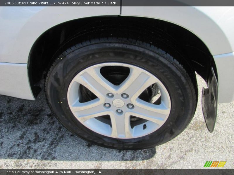 Silky Silver Metallic / Black 2006 Suzuki Grand Vitara Luxury 4x4