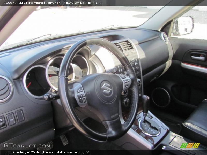 Silky Silver Metallic / Black 2006 Suzuki Grand Vitara Luxury 4x4