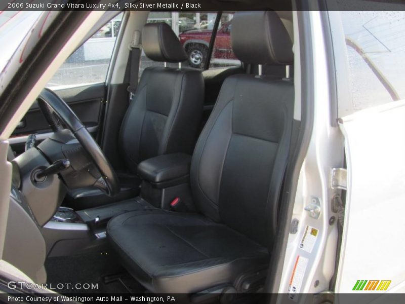 Silky Silver Metallic / Black 2006 Suzuki Grand Vitara Luxury 4x4