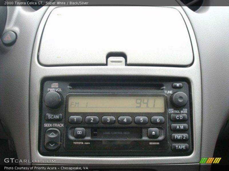 Super White / Black/Silver 2000 Toyota Celica GT