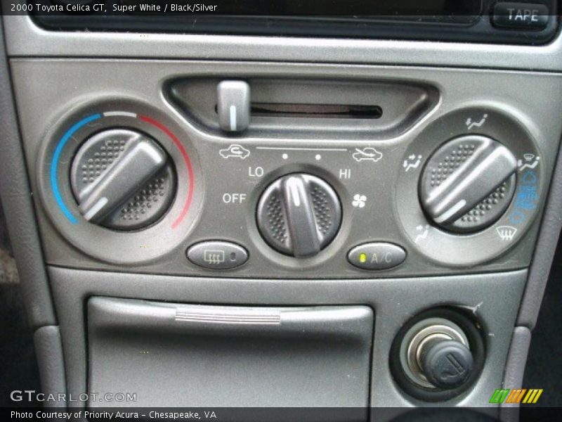 Super White / Black/Silver 2000 Toyota Celica GT