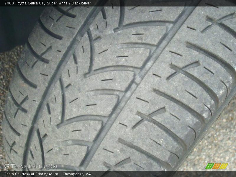 Super White / Black/Silver 2000 Toyota Celica GT