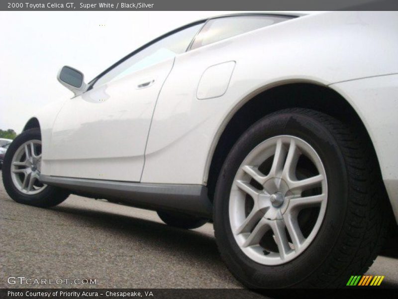 Super White / Black/Silver 2000 Toyota Celica GT