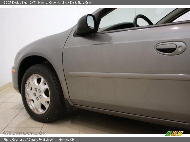 Mineral Gray Metallic / Dark Slate Gray 2005 Dodge Neon SXT
