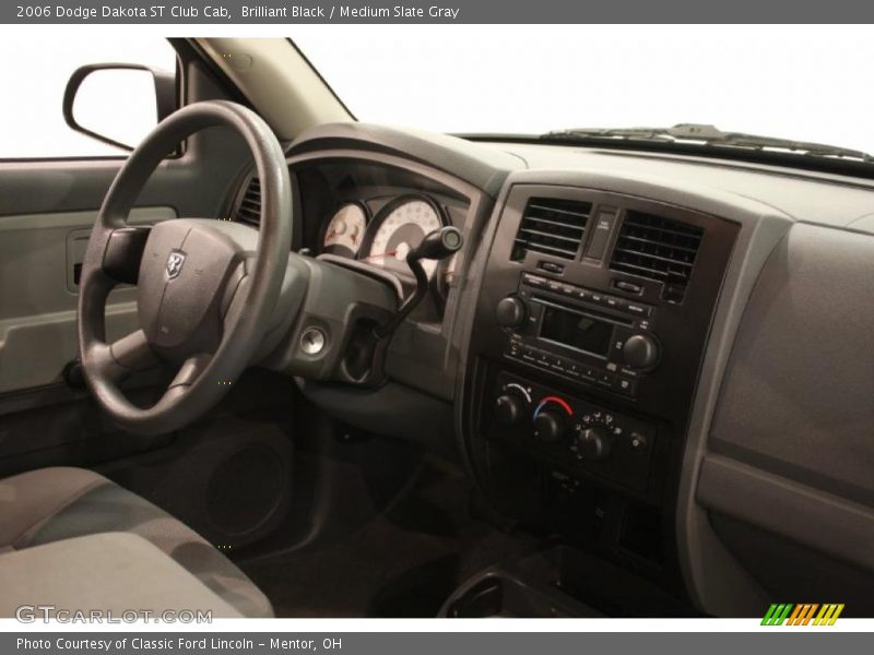 Brilliant Black / Medium Slate Gray 2006 Dodge Dakota ST Club Cab