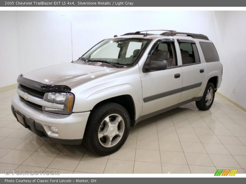 Silverstone Metallic / Light Gray 2005 Chevrolet TrailBlazer EXT LS 4x4