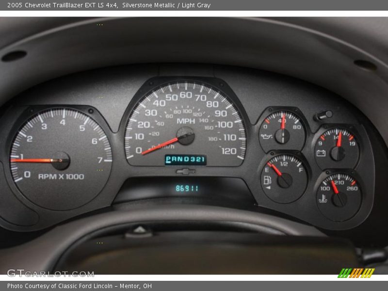 Silverstone Metallic / Light Gray 2005 Chevrolet TrailBlazer EXT LS 4x4