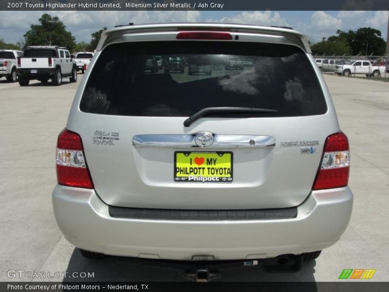 Millenium Silver Metallic / Ash Gray 2007 Toyota Highlander Hybrid Limited