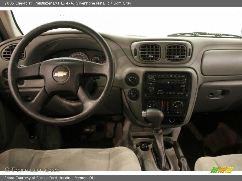 Silverstone Metallic / Light Gray 2005 Chevrolet TrailBlazer EXT LS 4x4