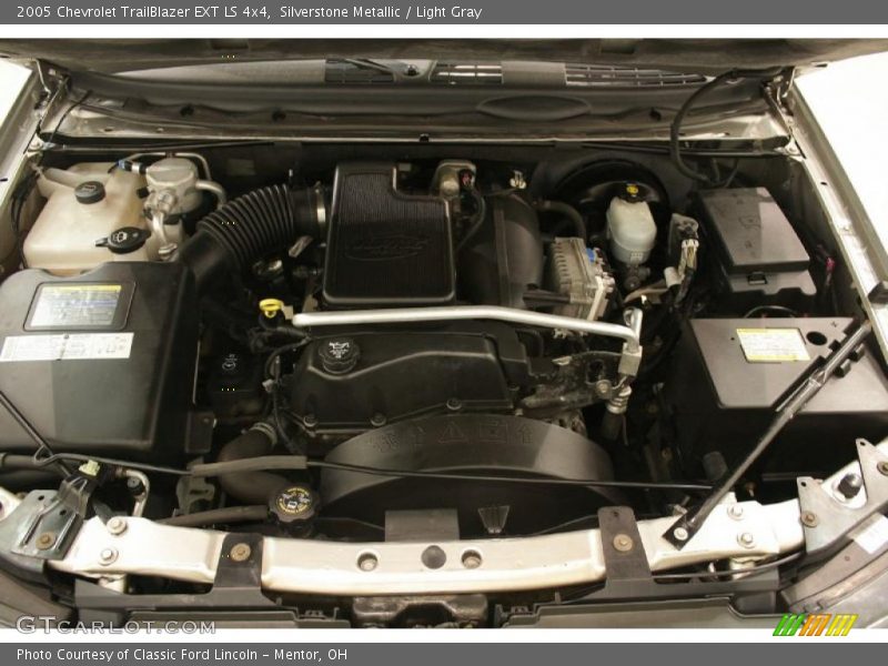 Silverstone Metallic / Light Gray 2005 Chevrolet TrailBlazer EXT LS 4x4