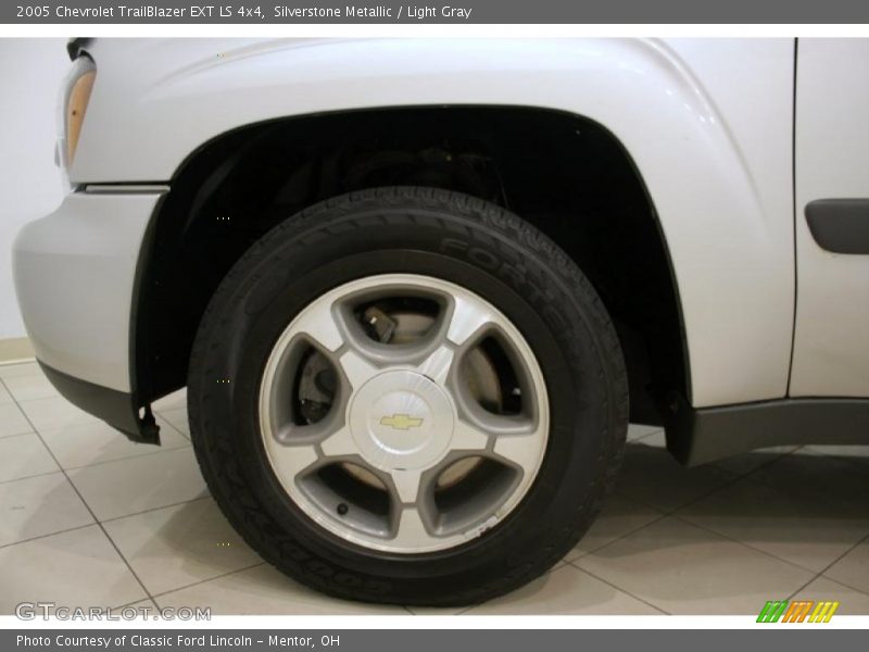 Silverstone Metallic / Light Gray 2005 Chevrolet TrailBlazer EXT LS 4x4