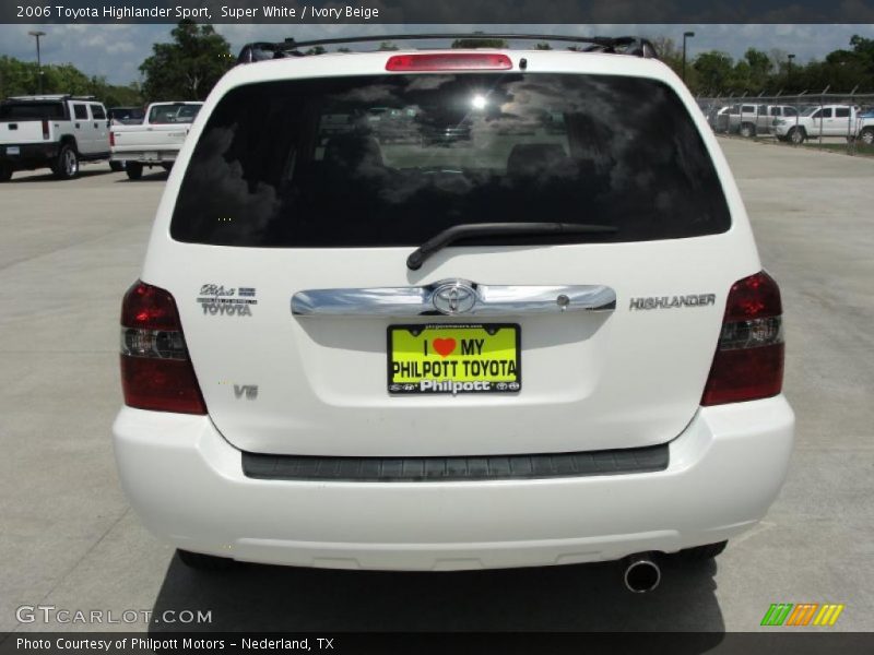 Super White / Ivory Beige 2006 Toyota Highlander Sport