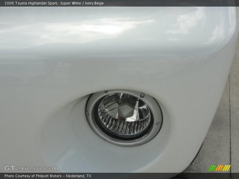 Super White / Ivory Beige 2006 Toyota Highlander Sport
