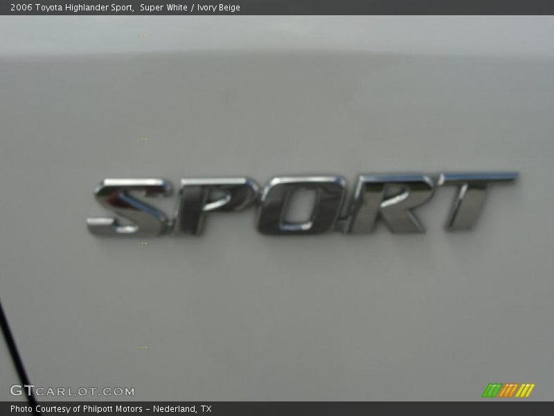 Super White / Ivory Beige 2006 Toyota Highlander Sport