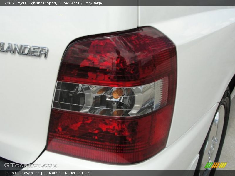 Super White / Ivory Beige 2006 Toyota Highlander Sport