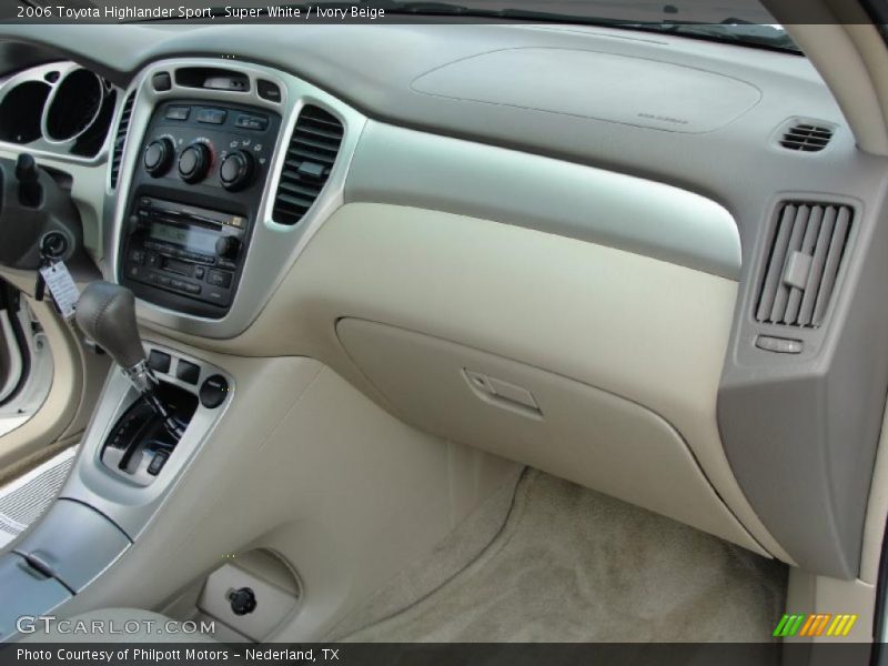 Super White / Ivory Beige 2006 Toyota Highlander Sport