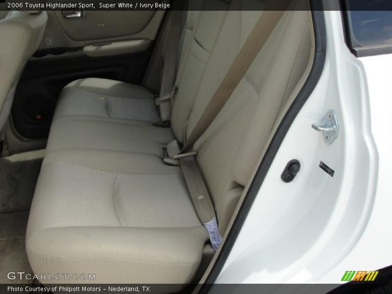 Super White / Ivory Beige 2006 Toyota Highlander Sport