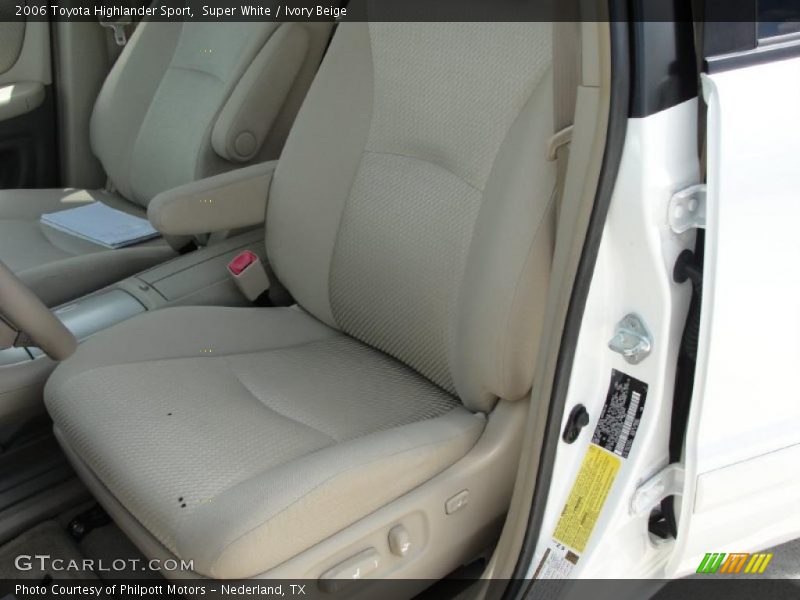 Super White / Ivory Beige 2006 Toyota Highlander Sport